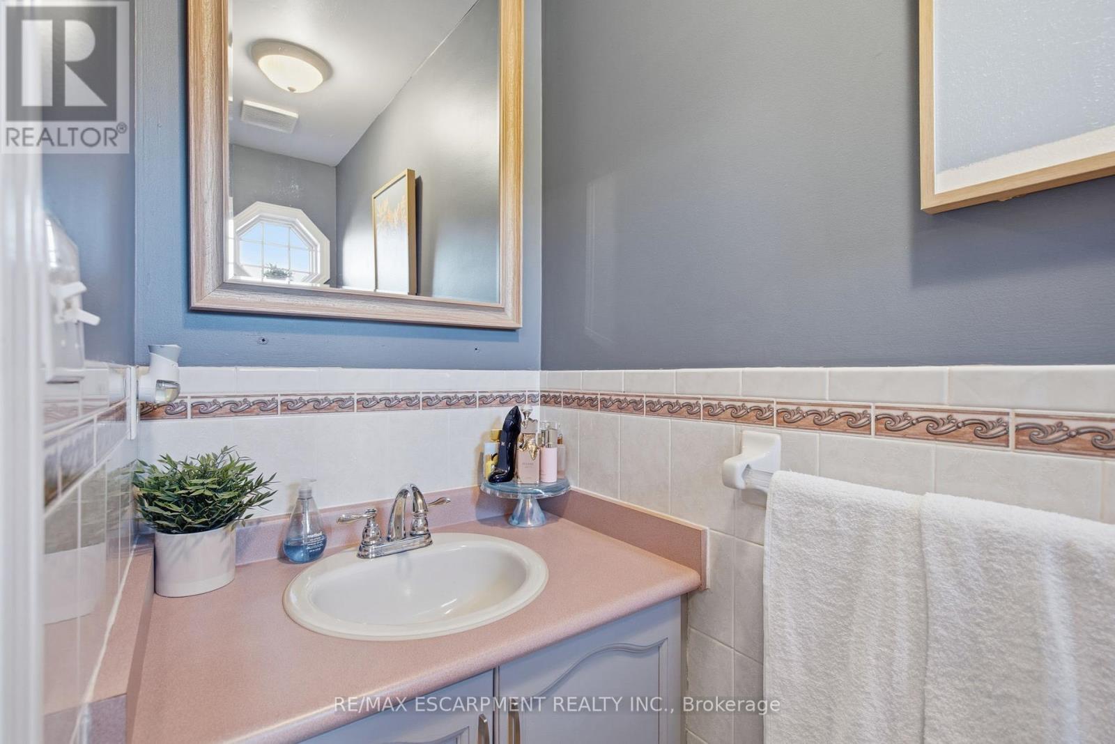 10 Swayze Court, West Lincoln, Ontario  L0R 2A0 - Photo 6 - X12511924