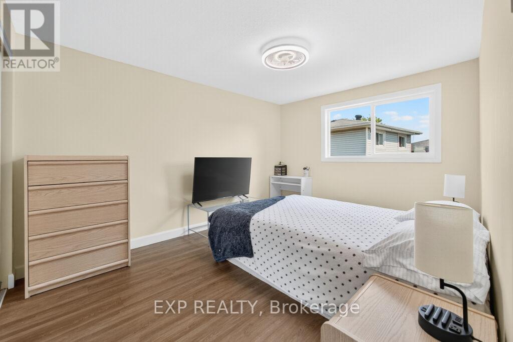 720 Parkview Crescent, Cambridge, Ontario  N3H 4X9 - Photo 19 - X12511970