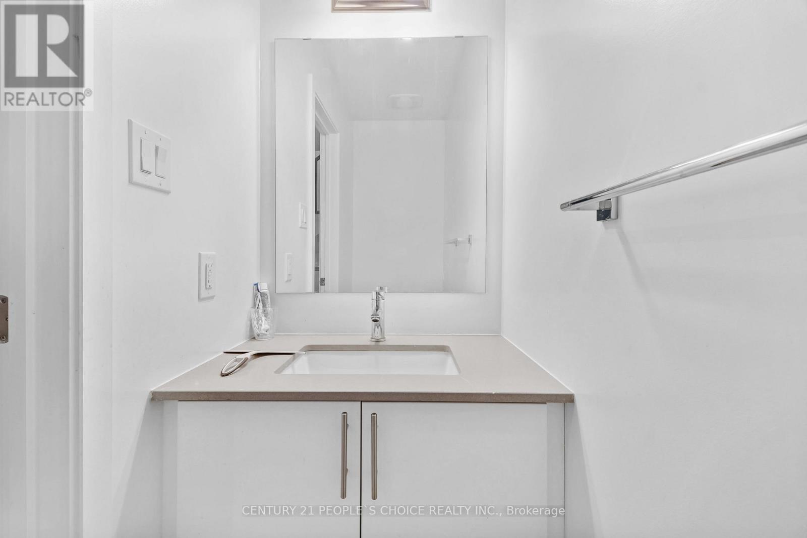 300 Makobe Lane, Ottawa, Ontario  K4M 0L9 - Photo 5 - X12512122