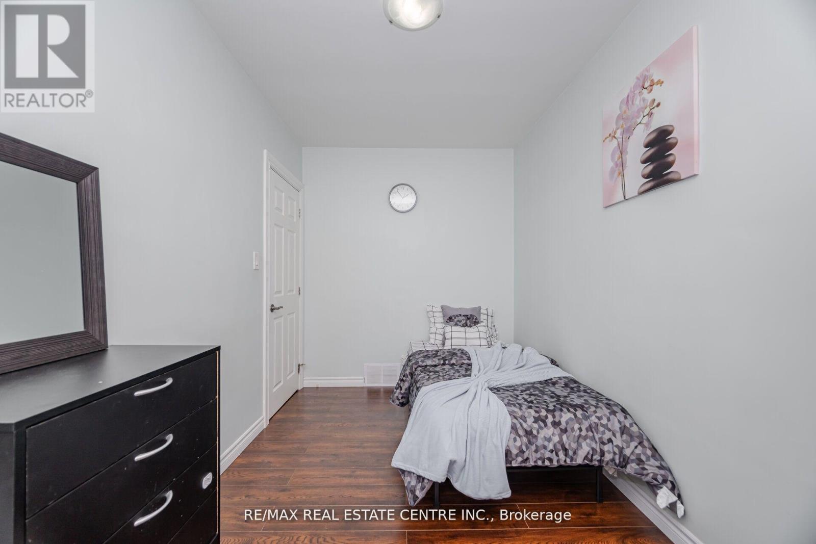 19 Seneca Drive, Kitchener, Ontario  N2M 3H1 - Photo 26 - X12512142