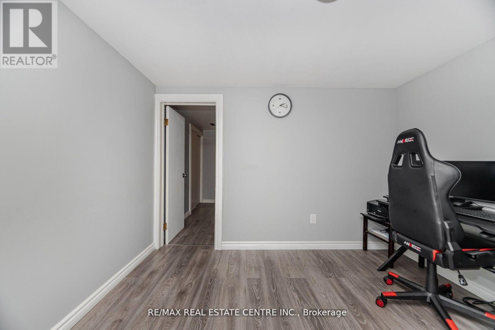 19 Seneca Drive, Kitchener, Ontario  N2M 3H1 - Photo 34 - X12512142