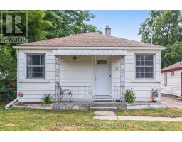 19 SENECA DRIVE, Kitchener, Ontario