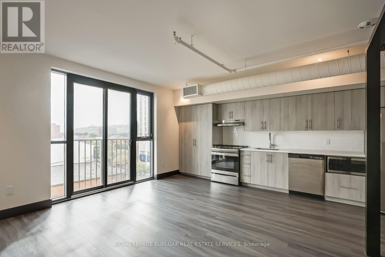 504 - 121 King Street E, Hamilton, Ontario  L7N 1A9 - Photo 2 - X12512168