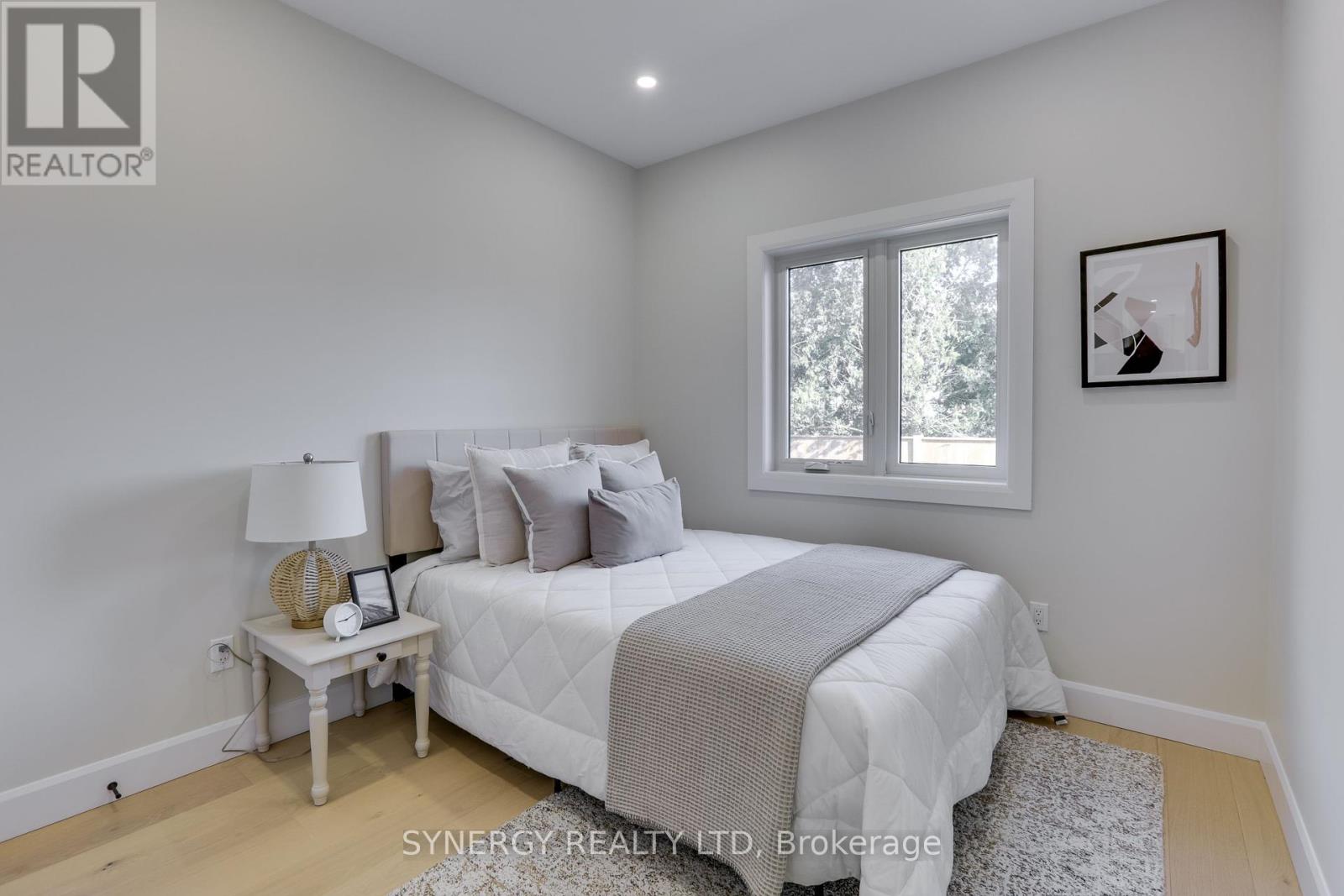 3 Haddon Lane, Strathroy-Caradoc, Ontario N7G 0B9 - Photo 17 - X12380415