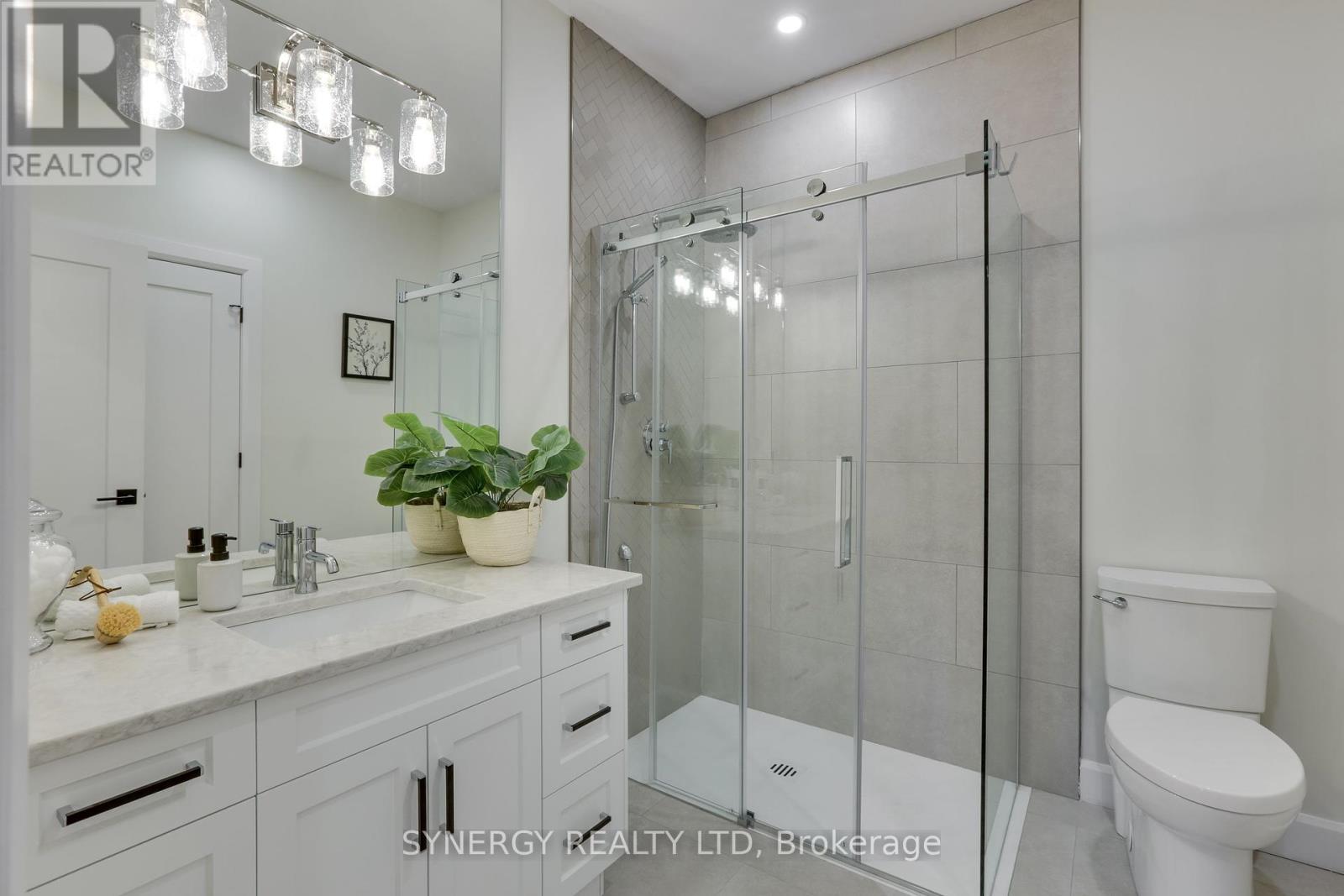 3 Haddon Lane, Strathroy-Caradoc, Ontario N7G 0B9 - Photo 22 - X12380415