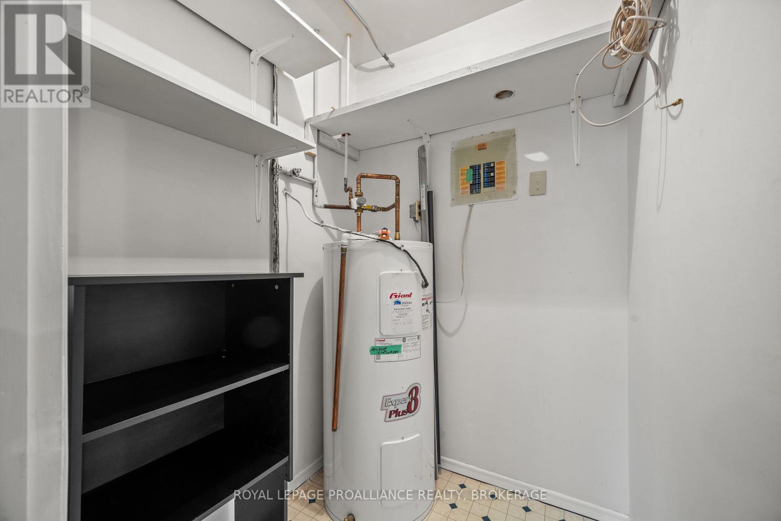 203 - 845 Milford Drive, Kingston (North Of Taylor-Kidd Blvd), Ontario  K7P 1A7 - Photo 24 - X12511378