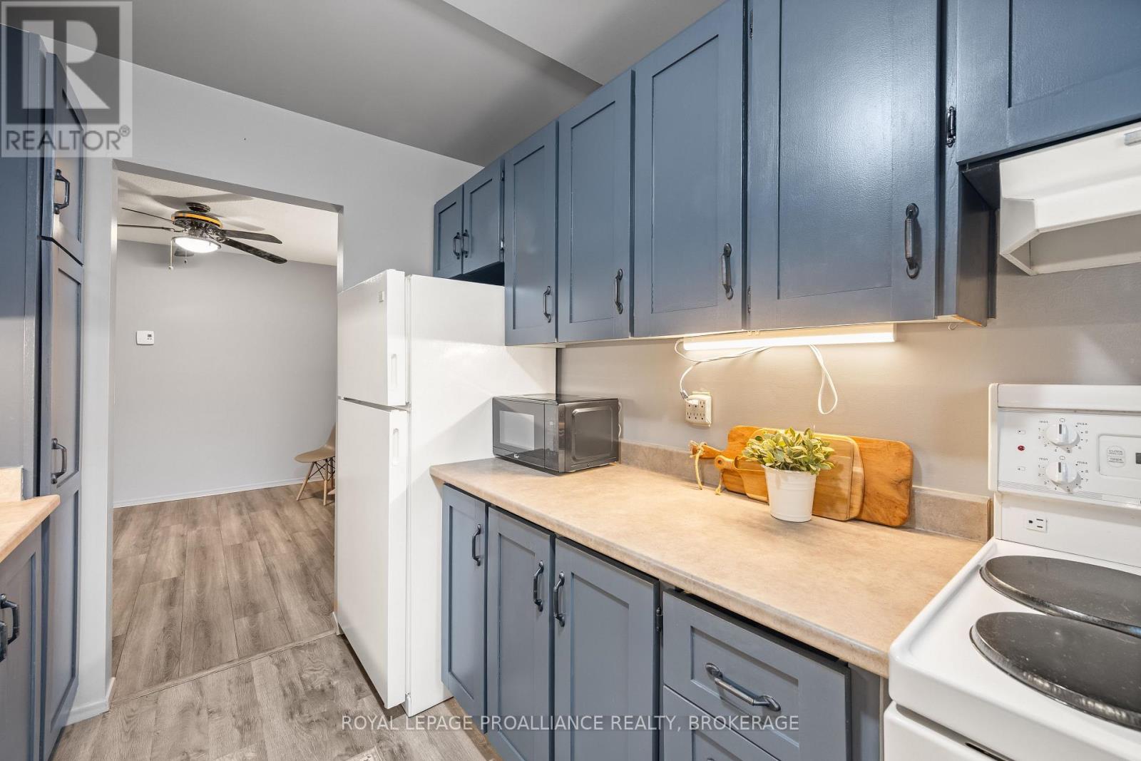 203 - 845 Milford Drive, Kingston (North Of Taylor-Kidd Blvd), Ontario  K7P 1A7 - Photo 17 - X12511378