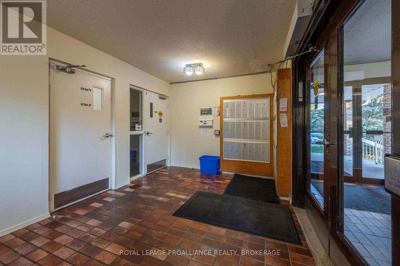 203 - 845 Milford Drive, Kingston (North Of Taylor-Kidd Blvd), Ontario  K7P 1A7 - Photo 6 - X12511378