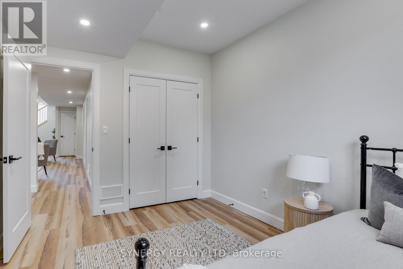 3 Haddon Lane, Strathroy-Caradoc, Ontario N7G 0B9 - Photo 32 - X12380415