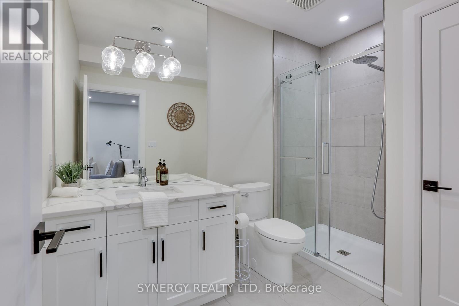 3 Haddon Lane, Strathroy-Caradoc, Ontario N7G 0B9 - Photo 33 - X12380415