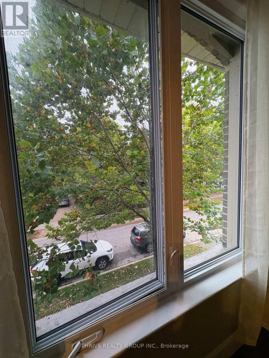 2 - 283 Hyman Street, London East, Ontario N6B 2G6 - Photo 6 - X12425488