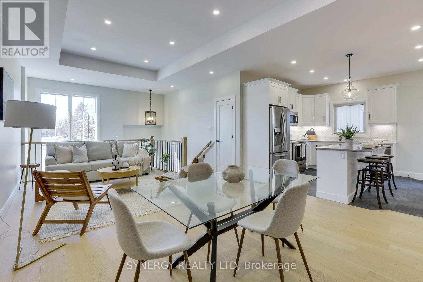 3 Haddon Lane, Strathroy-Caradoc, Ontario N7G 0B9 - Photo 9 - X12380415