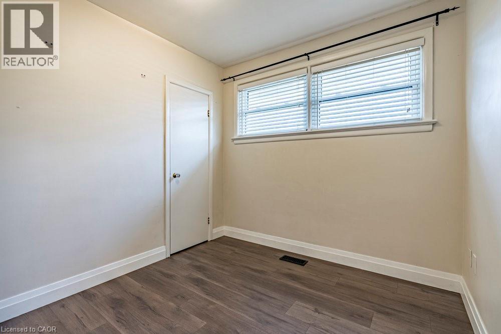 105 Mcelroy Road E, Hamilton, Ontario  L9A 1Z1 - Photo 18 - 40785852