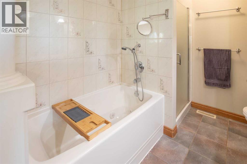 2 Holbrook Place, Sylvan Lake, Alberta  T4S 2P2 - Photo 14 - A2268679