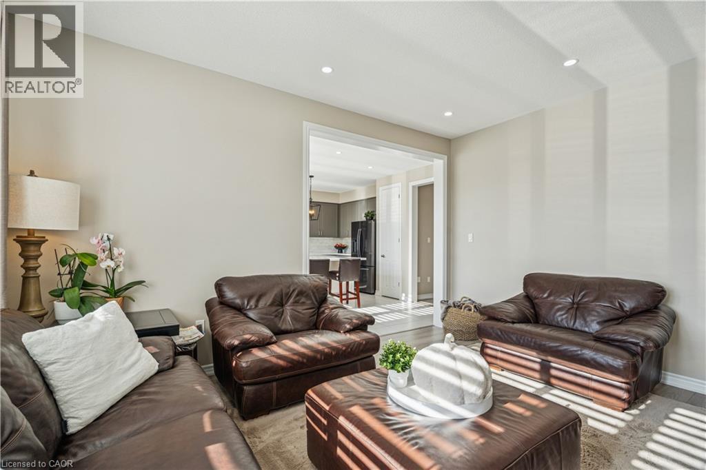 220 Harpin Way E, Fergus, Ontario  N1M 0G8 - Photo 13 - 40785720