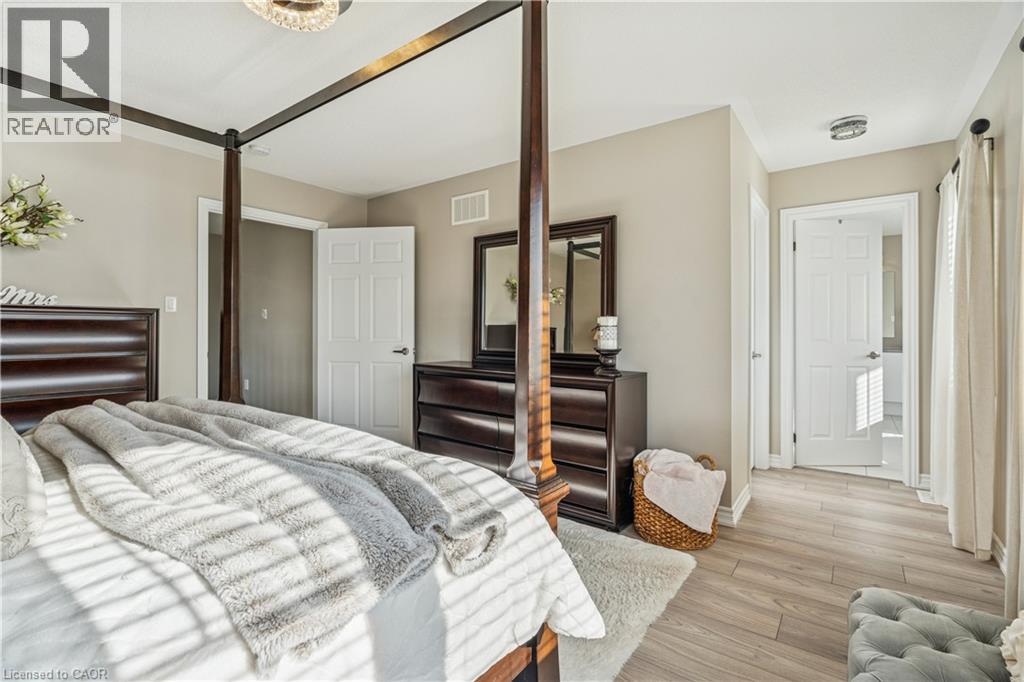 220 Harpin Way E, Fergus, Ontario  N1M 0G8 - Photo 22 - 40785720