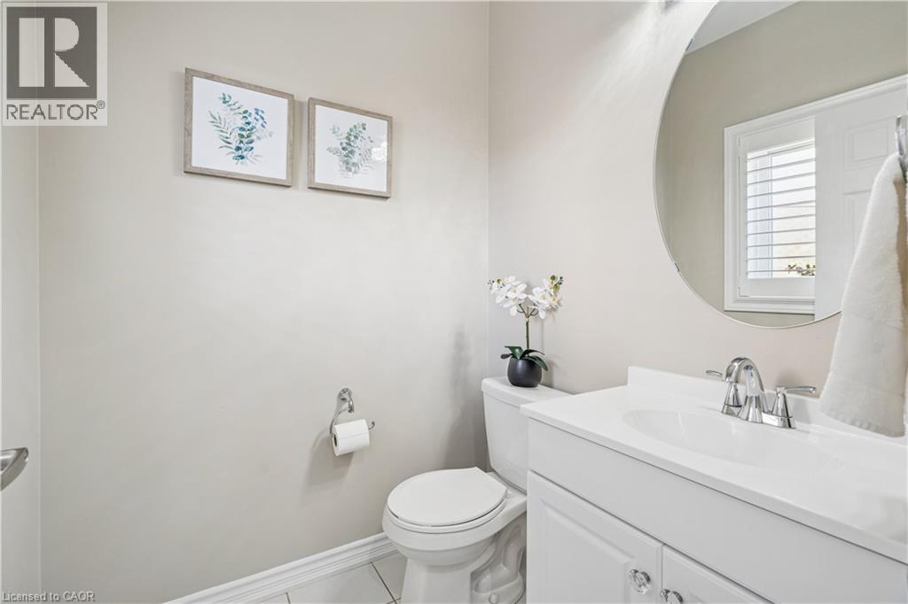 220 Harpin Way E, Fergus, Ontario  N1M 0G8 - Photo 6 - 40785720