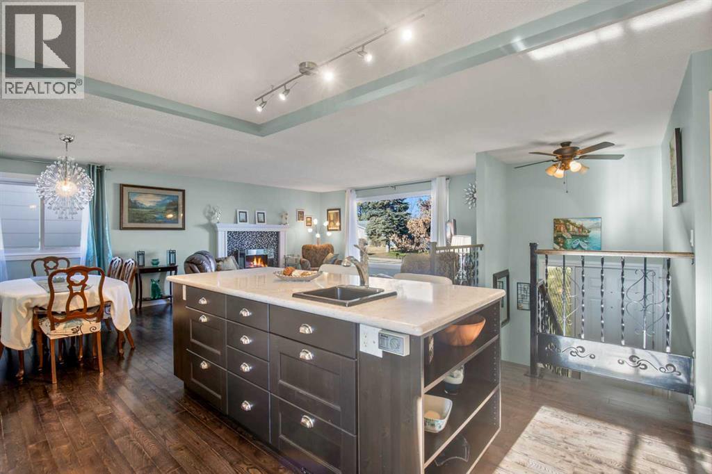 5709 55th Avenue, Lacombe, Alberta  T4L 1L8 - Photo 12 - A2268686