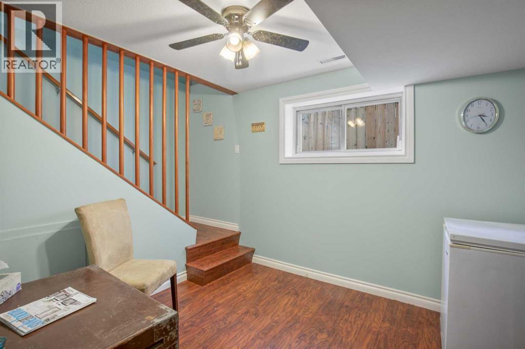 5709 55th Avenue, Lacombe, Alberta  T4L 1L8 - Photo 21 - A2268686