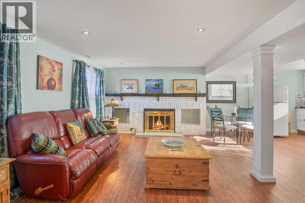 5709 55th Avenue, Lacombe, Alberta  T4L 1L8 - Photo 23 - A2268686