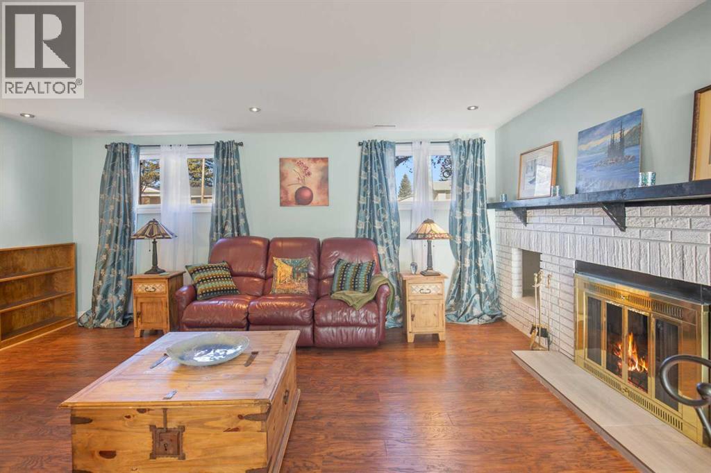 5709 55th Avenue, Lacombe, Alberta  T4L 1L8 - Photo 25 - A2268686