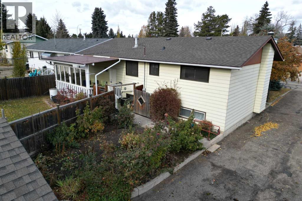 5709 55th Avenue, Lacombe, Alberta  T4L 1L8 - Photo 37 - A2268686