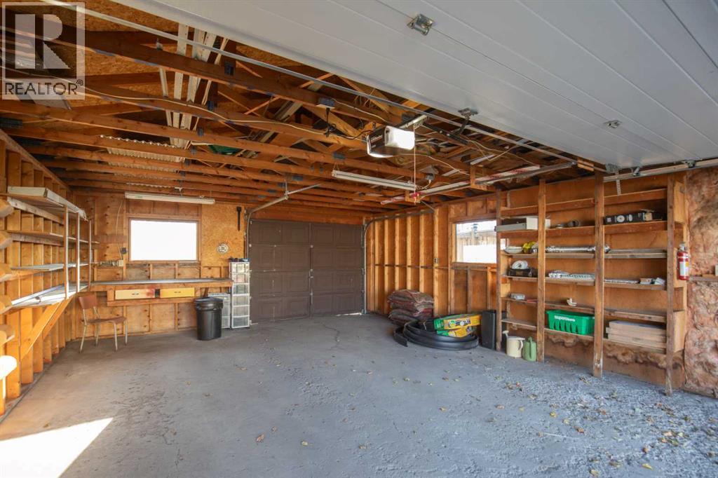 5709 55th Avenue, Lacombe, Alberta  T4L 1L8 - Photo 42 - A2268686