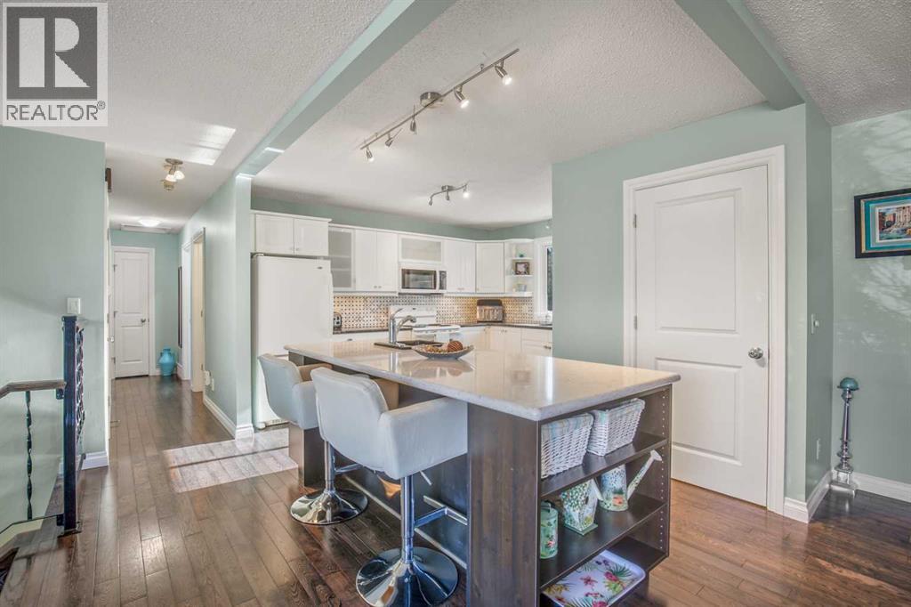 5709 55th Avenue, Lacombe, Alberta  T4L 1L8 - Photo 8 - A2268686