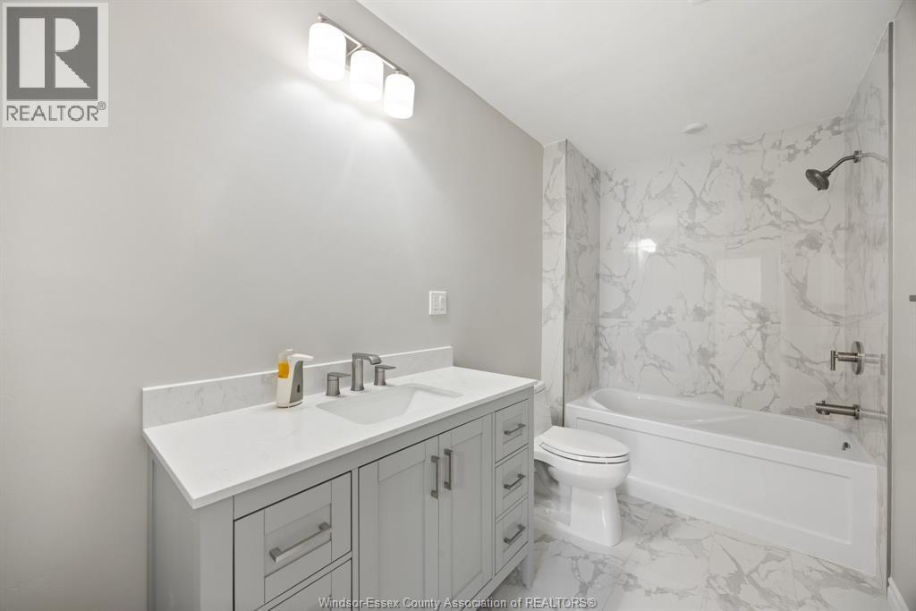 254 Grace, Tecumseh, Ontario N8N 2G7 - Photo 13 - 25028084