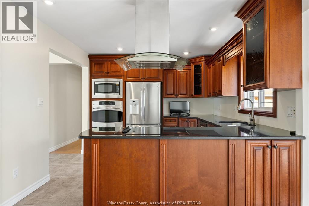 254 Grace, Tecumseh, Ontario N8N 2G7 - Photo 20 - 25028084