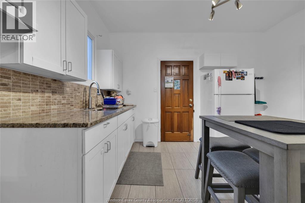 960 Lincoln, Windsor, Ontario N8Y 2H2 - Photo 6 - 25028088
