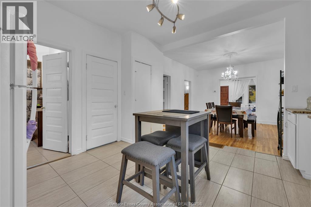 960 Lincoln, Windsor, Ontario N8Y 2H2 - Photo 8 - 25028088