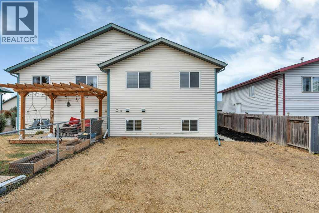 89 Silver Drive, Blackfalds, Alberta  T0M 0J0 - Photo 42 - A2265455