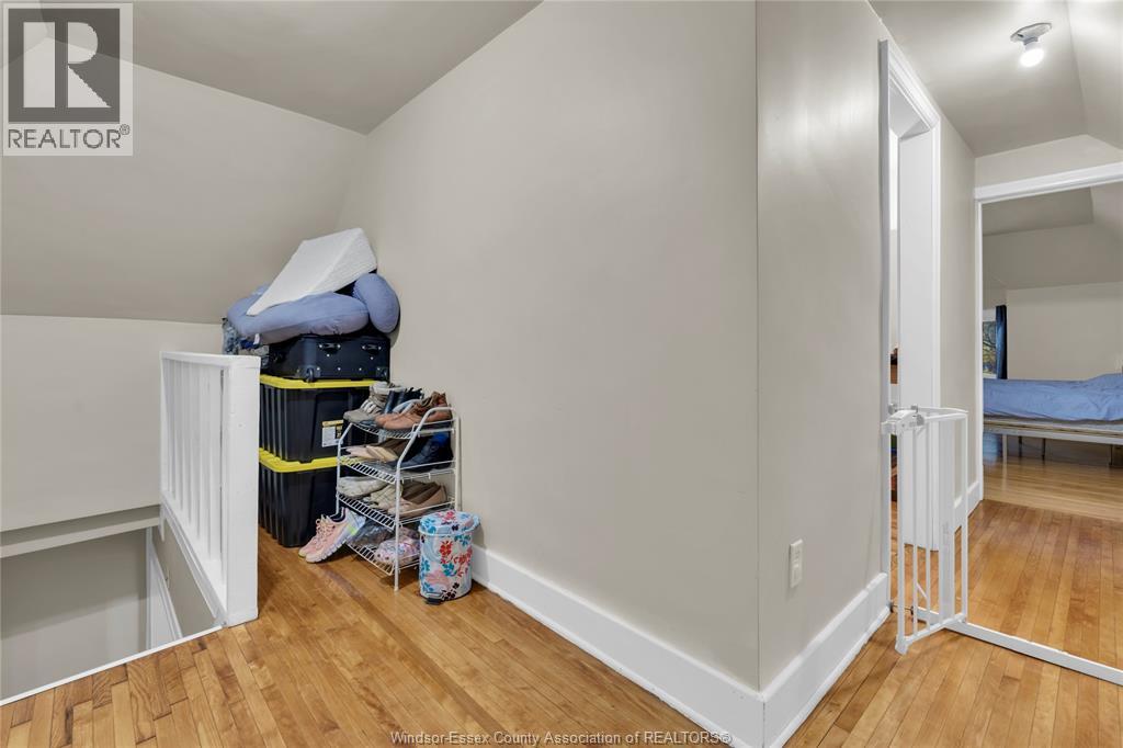 960 Lincoln, Windsor, Ontario N8Y 2H2 - Photo 18 - 25028088