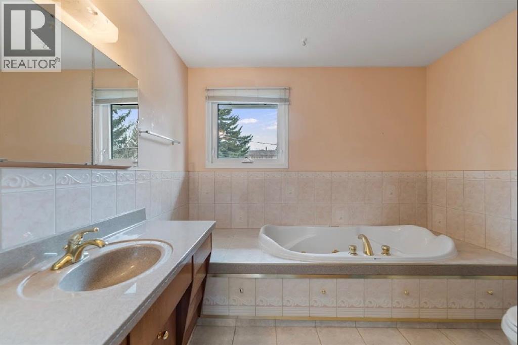 5339 Brisebois Drive Nw, Calgary, Alberta  T2L 2G9 - Photo 24 - A2268140