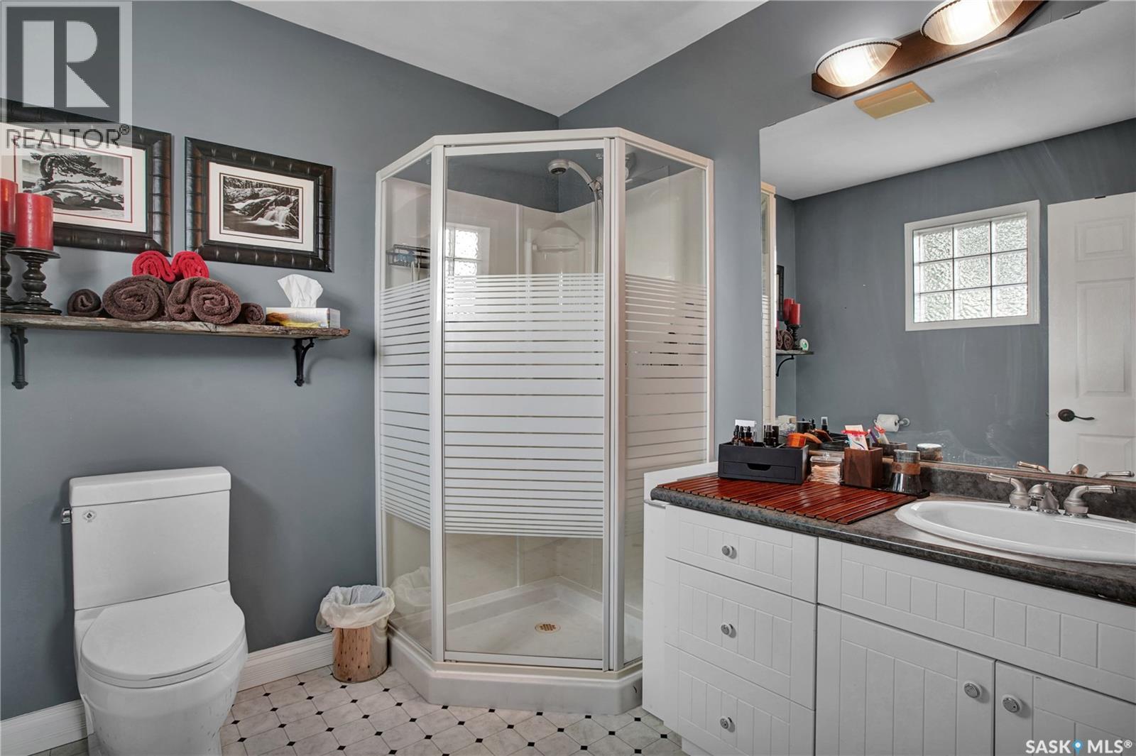 111 4th Street N, Wakaw, Saskatchewan  S0K 4P0 - Photo 19 - SK022468