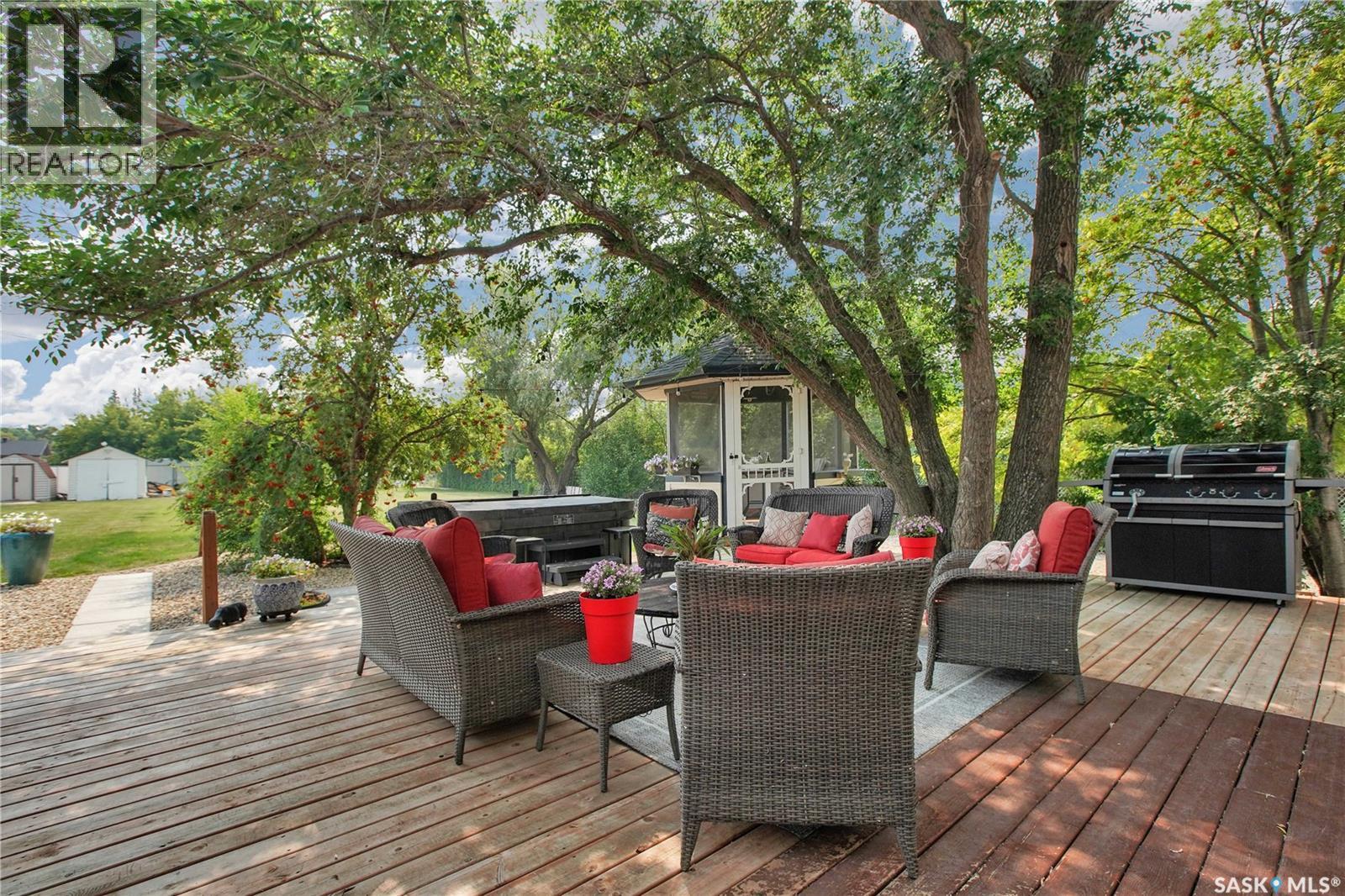 111 4th Street N, Wakaw, Saskatchewan  S0K 4P0 - Photo 34 - SK022468