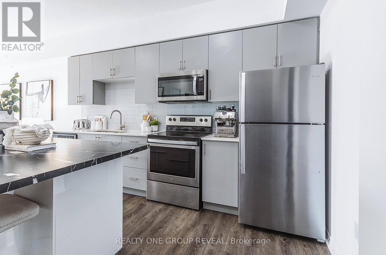 417 - 290 Liberty Street N, Clarington, Ontario L1C 0V5 - Photo 3 - E12487519