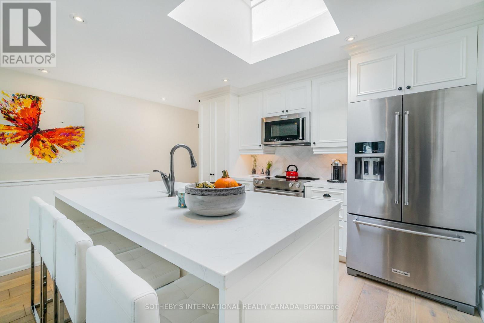 Upper - 466 Sammon Avenue, Toronto, Ontario  M4J 2B2 - Photo 7 - E12492686