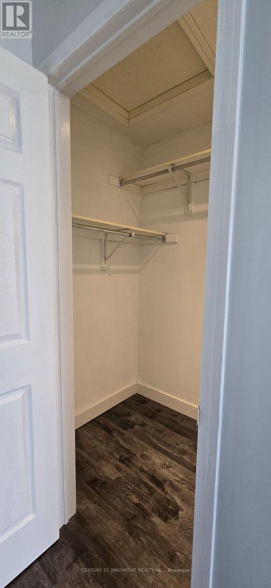 6 Burnsborough Street, Ajax (South West), Ontario  L1S 0B6 - Photo 9 - E12508498