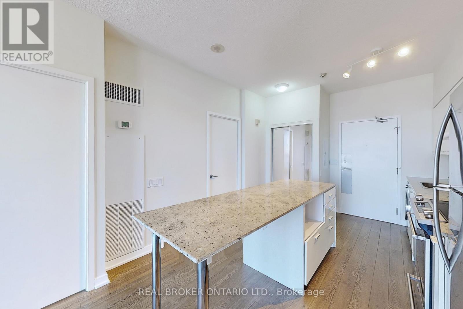 2906 - 33 Singer Court, Toronto, Ontario M2K 0B4 - Photo 9 - C12413110