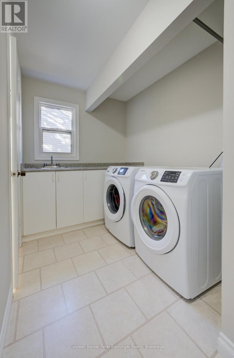 940 Elgin Street, Newmarket, Ontario L3Y 3C1 - Photo 21 - N12512360