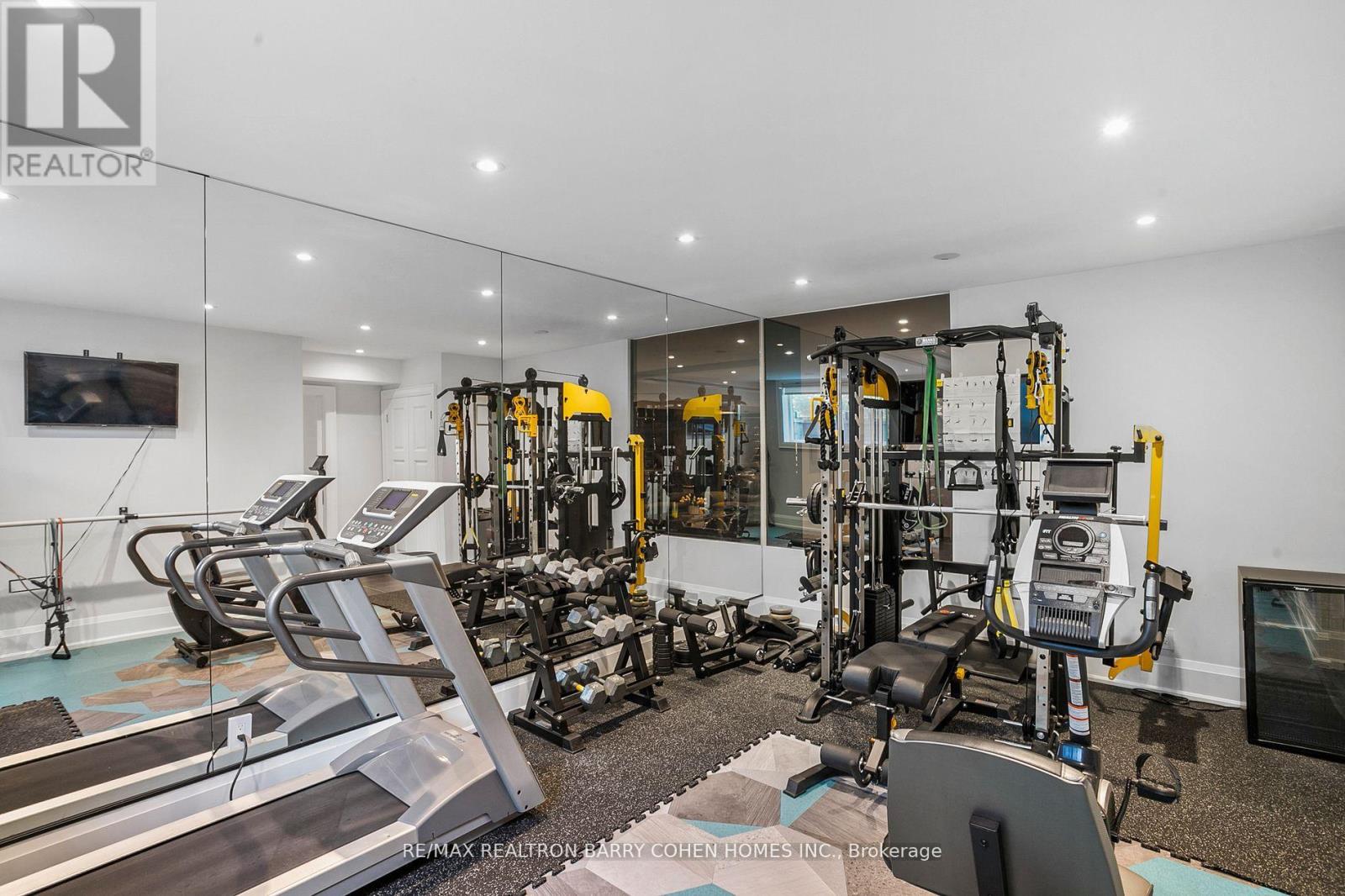 61 Orlon Crescent, Richmond Hill, Ontario  L4C 6S4 - Photo 23 - N12511370