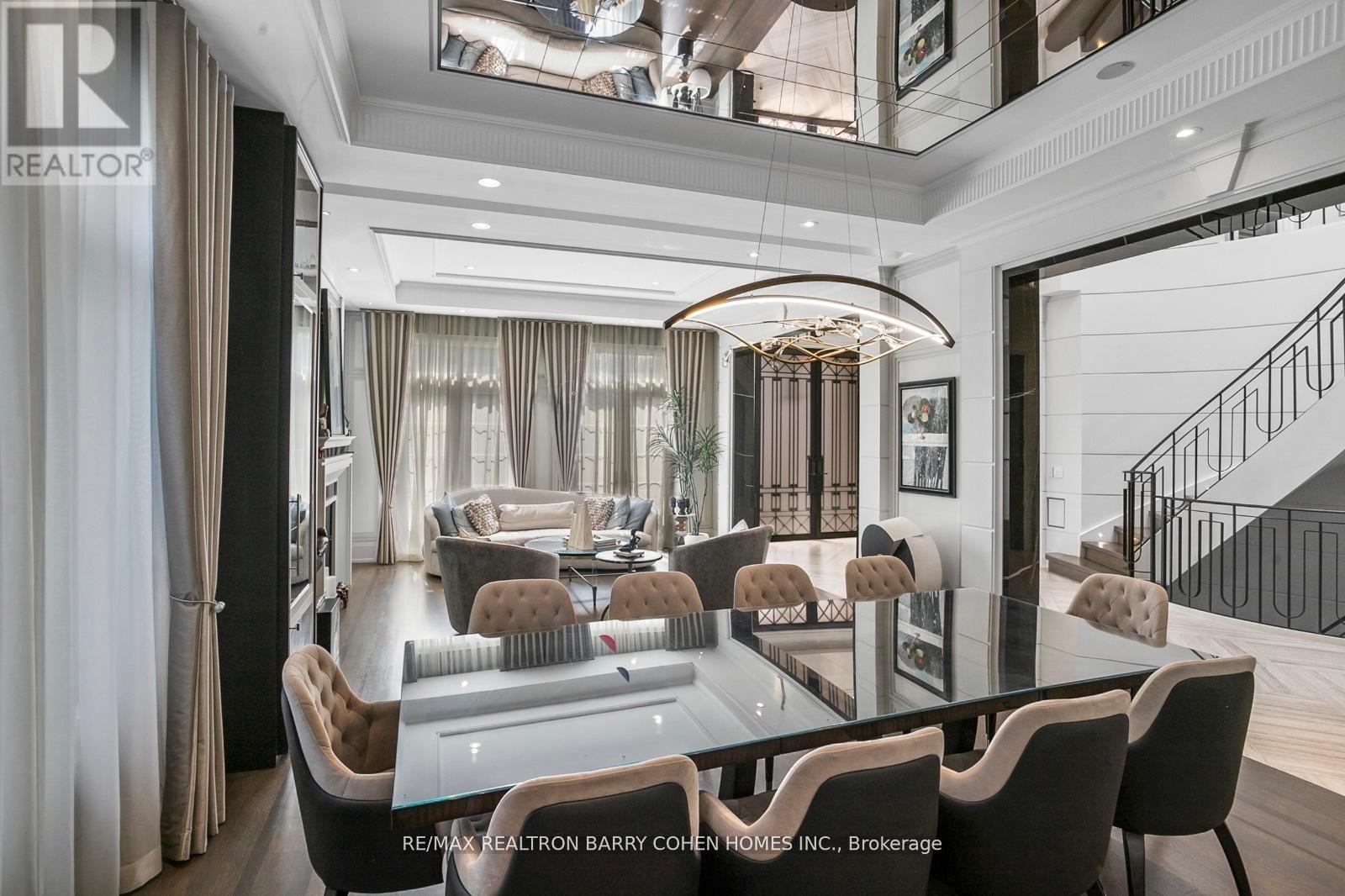 61 Orlon Crescent, Richmond Hill, Ontario  L4C 6S4 - Photo 9 - N12511370