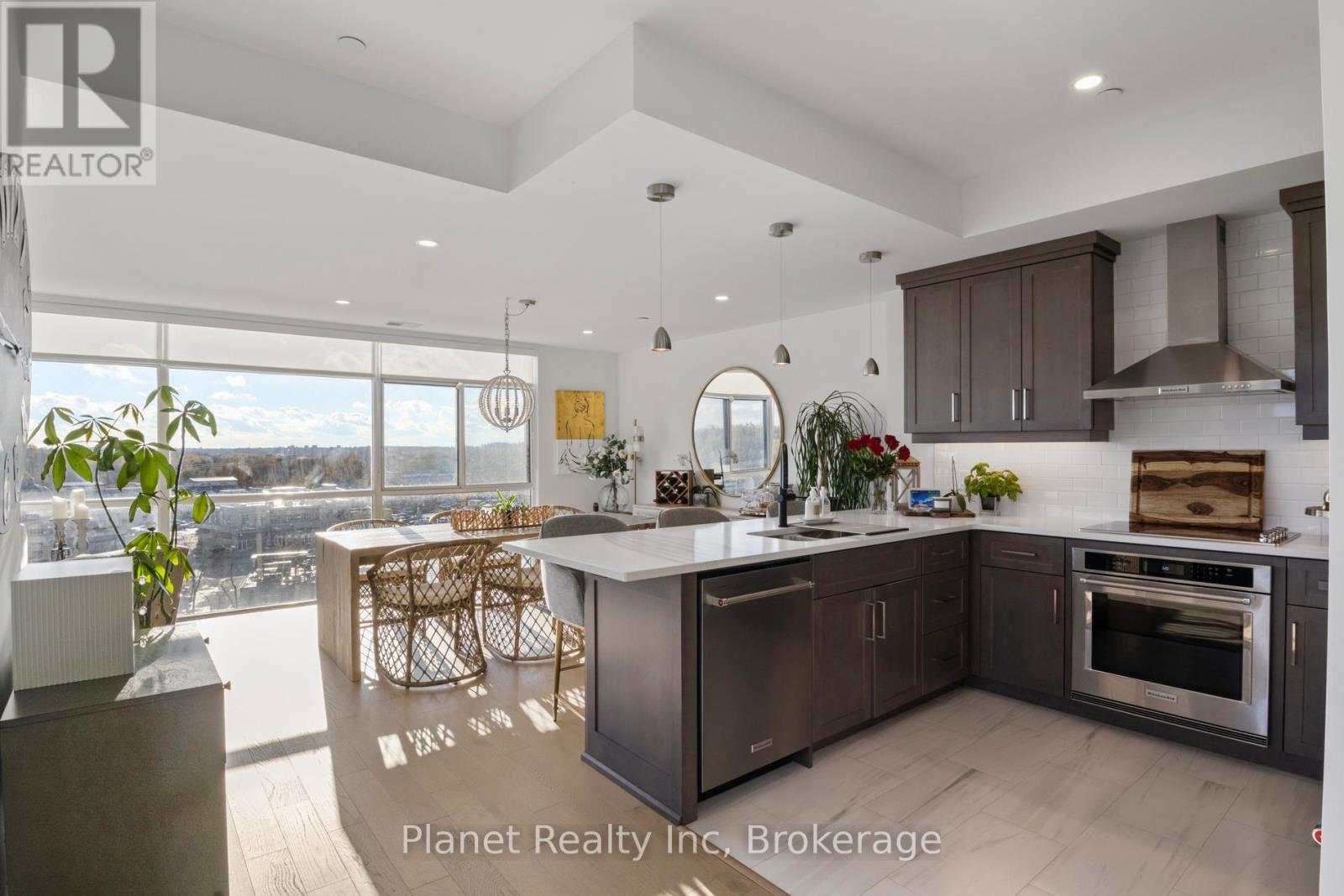 604 - 71 Wyndham Street S, Guelph, Ontario N1E 5R3 - Photo 14 - X12512446