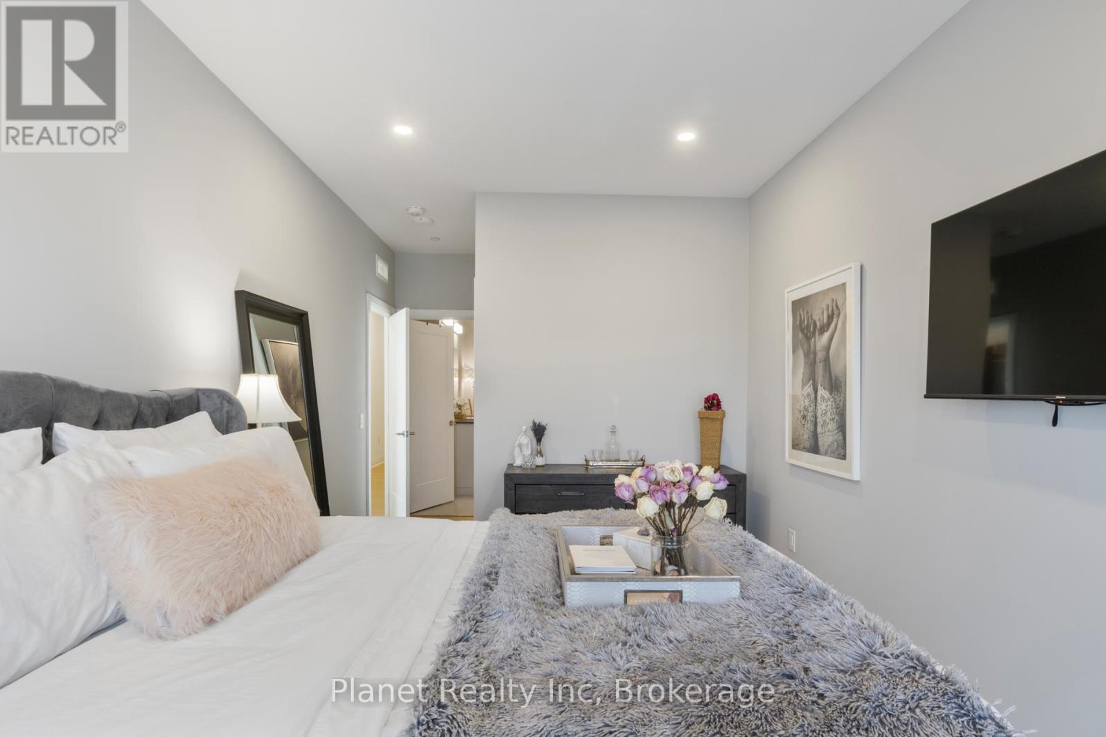 604 - 71 Wyndham Street S, Guelph, Ontario N1E 5R3 - Photo 25 - X12512446