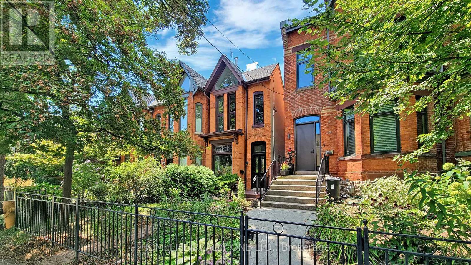 312 BERKELEY STREET, Toronto, Ontario