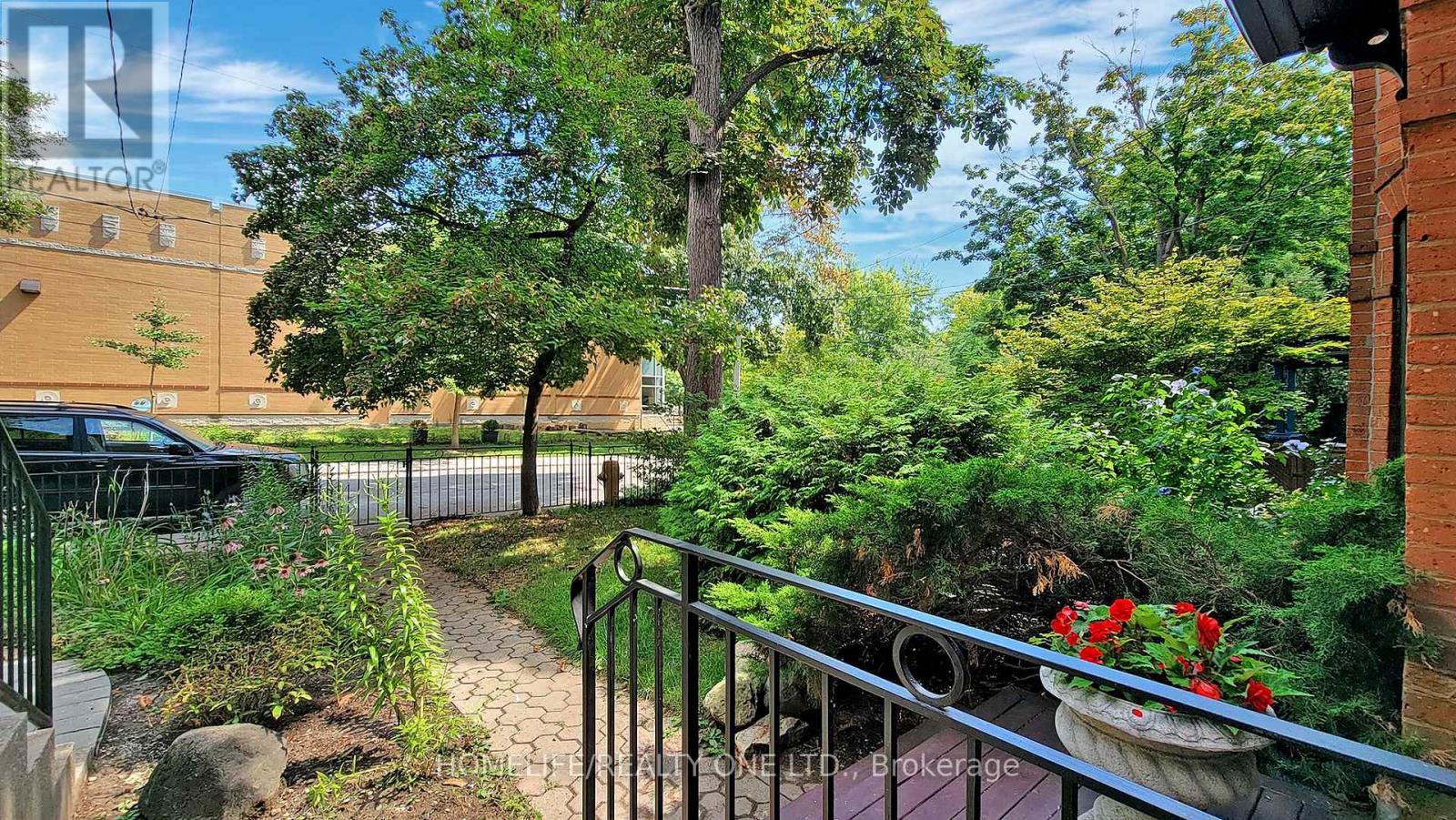 312 Berkeley Street, Toronto, Ontario  M5A 2X5 - Photo 4 - C12512200