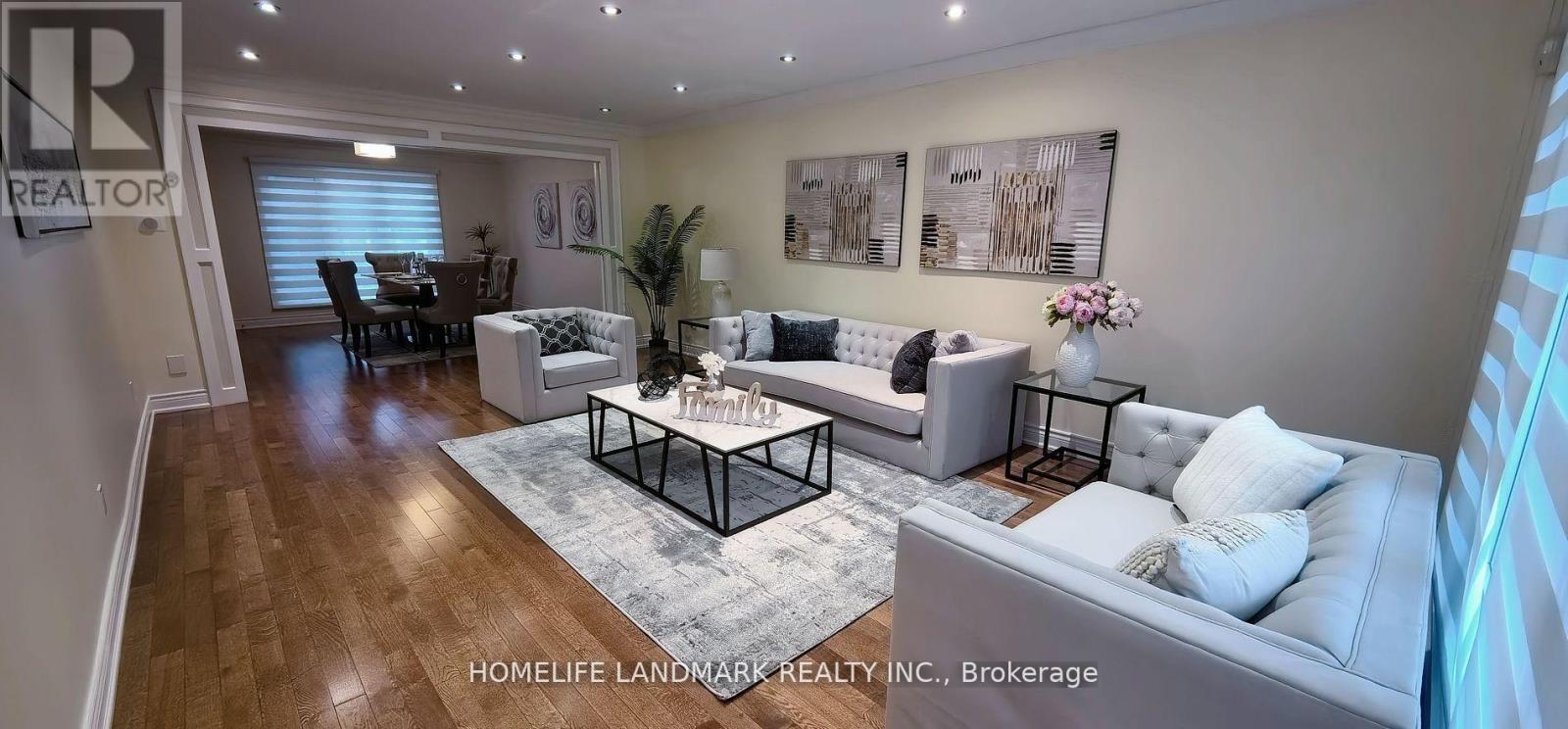 12 Clarinda Drive, Toronto, Ontario  M2K 2W7 - Photo 5 - C12512232