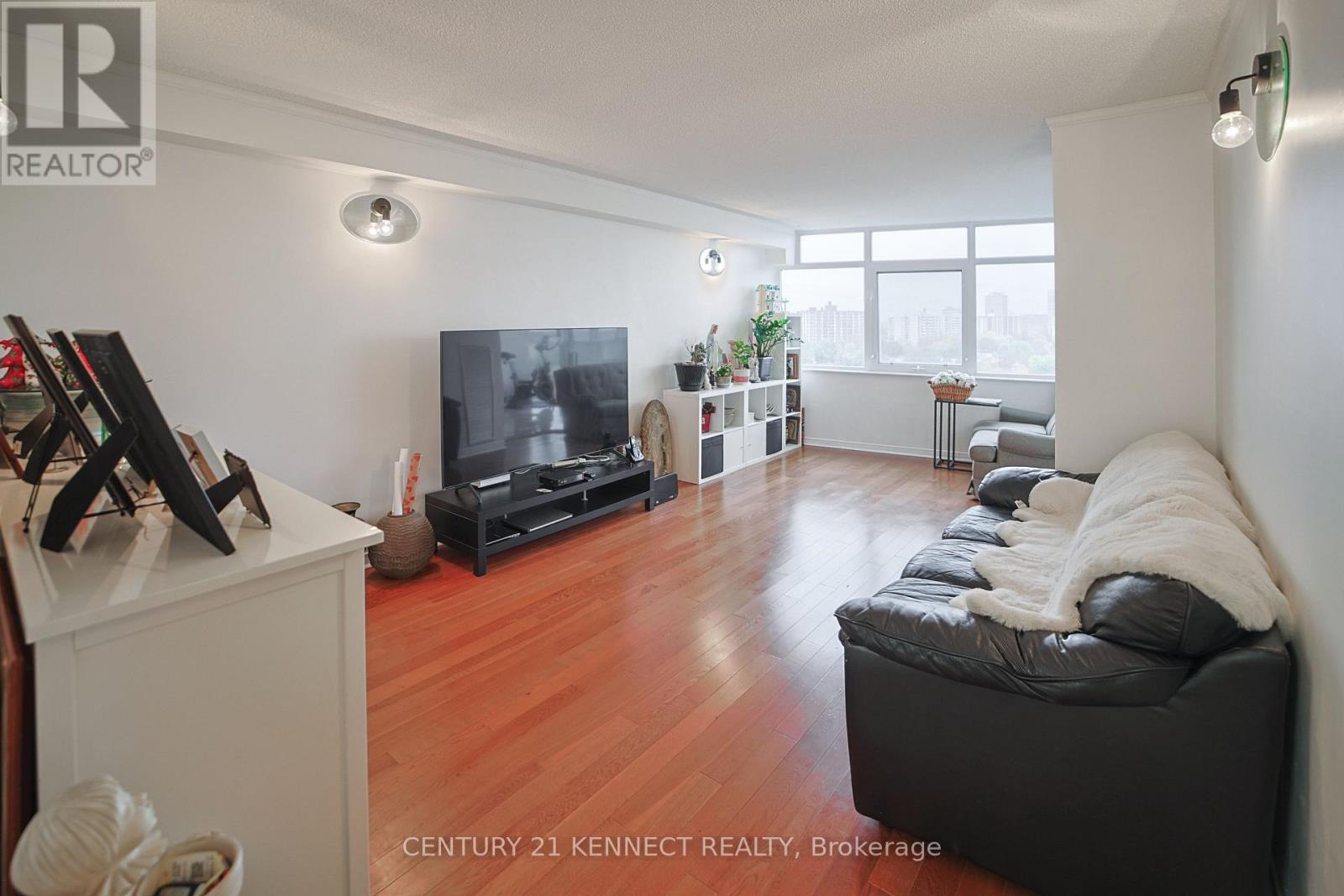 1006 - 90 Fisherville Road, Toronto, Ontario  M2R 3J9 - Photo 5 - C12512246